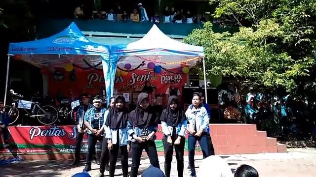 VIDEO MODERN DANCE MIX TRADISIONAL DANCE || KELAS 9A SMP 10 BALIKPAPAN #balikpapan #dance смотреть онлайн
