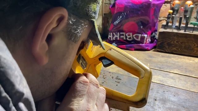 PARTNER 350 сгорела ЦПГ. Взвешиваем поршня и пальцы. смотреть онлайн