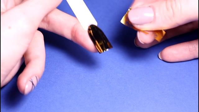 Модный маникюр с фольгой | Дизайн ногтей гель лаком | Кракелюр на ногтях | Nancy Wave смотреть онлайн