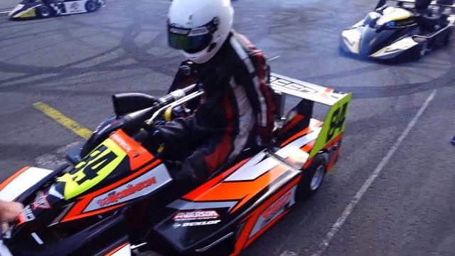 Assen TT Circuit - SUPERKARTS | The Greatest Superkart Event in the World. 60,000 Spectators!!! смотреть онлайн