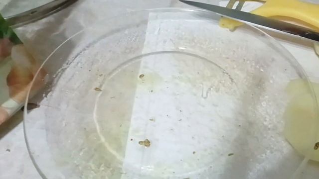 готовим чипсы в микроволновке,лёгкие чипсы за 2-3 минуты☺️ смотреть онлайн