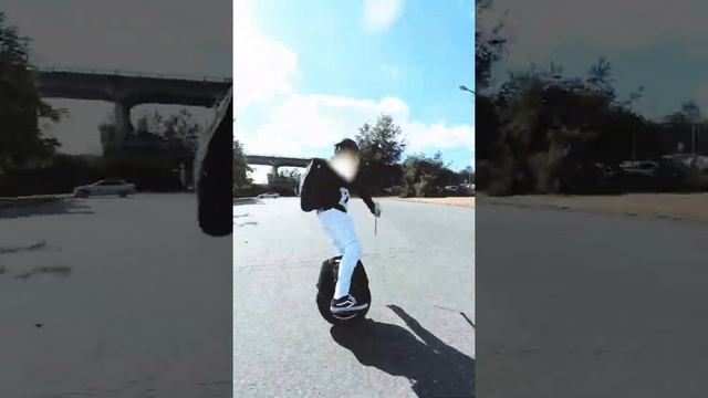 EUC ride around False Creek, Vancouver, BC (with the Kingsong 16x & insta360 OneX2) смотреть онлайн