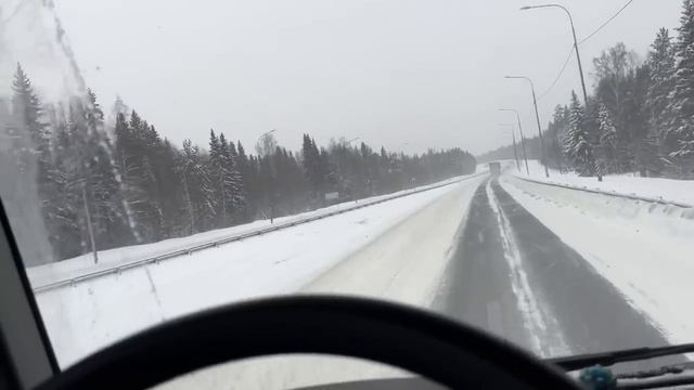 Закрыли трассу Екатеринбург-Пермь, надеюсь что прорвемся... смотреть онлайн