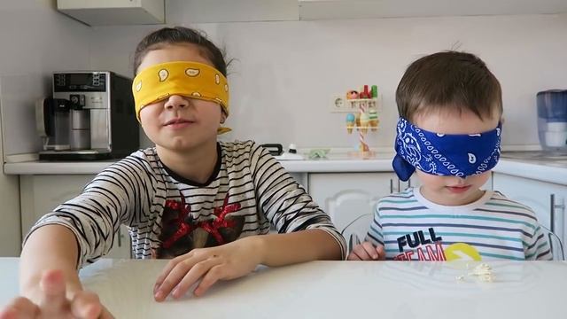 Детский вызов отгадай вкус еды / EAT ME CHALLENGE Маргарита и Клим смотреть онлайн