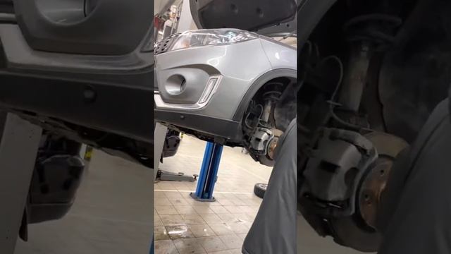 Suzuki Vitara. ТО1. Дренажи - проблемное место (аэродинамика) смотреть онлайн
