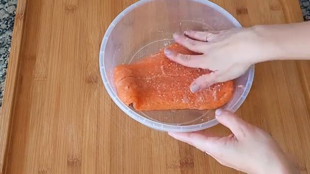 Как засолить красную рыбу в домашних условиях. Маринуем семгу или лосось. смотреть онлайн