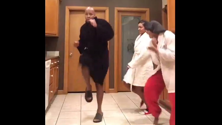 как должно начинаться утро в дружной семье смотреть онлайн