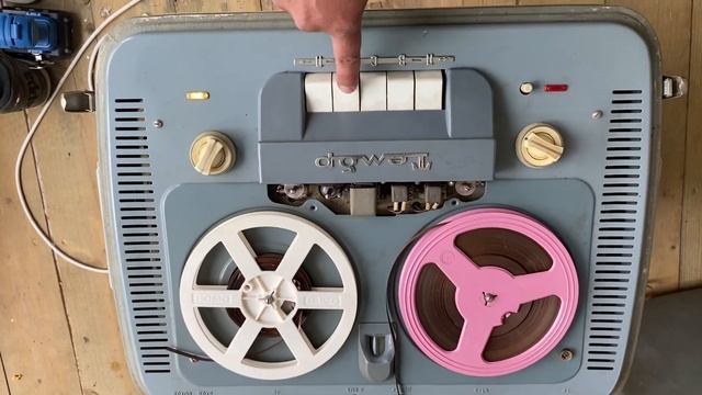 Катушечный магнитофон Тембр, 1964 года смотреть онлайн