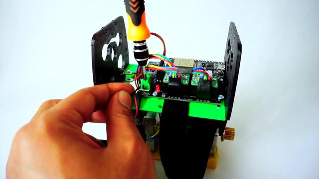 ESP32 Wifi Self Balancing Robot Controlled | DIY B-Robot Wifi смотреть онлайн