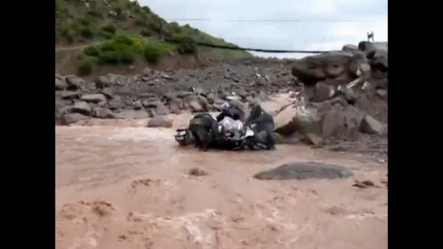 Экстремальные дороги Памира. Extreme roads of the Pamirs. Мото и вело. Motorcycles, bicycles. смотреть онлайн