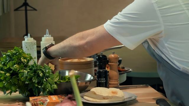 Готовим Сернурские купаты с халумисом! Очень вкусно! смотреть онлайн