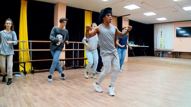 АРТ-ВЕЧЕРИНКА ДЛЯ МОЛОДЁЖИ «ЛЕТНИЙ ДВИЖ» 27.08.20 смотреть онлайн