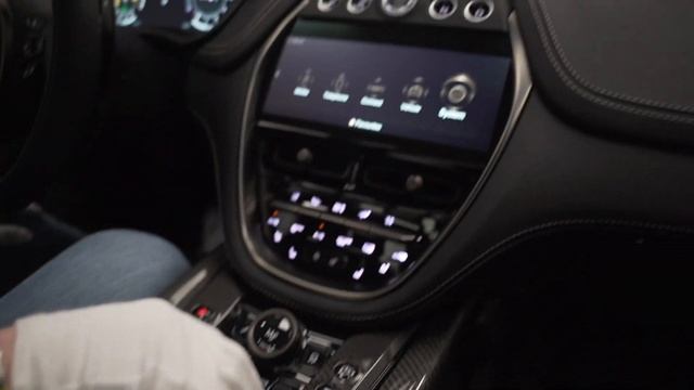 Aston Martin DBX 707 EDITION IN BRUTAL MATTE COLOUR! THE NEW JAMES BOND CAR!? DETAILED WALKAROUND смотреть онлайн