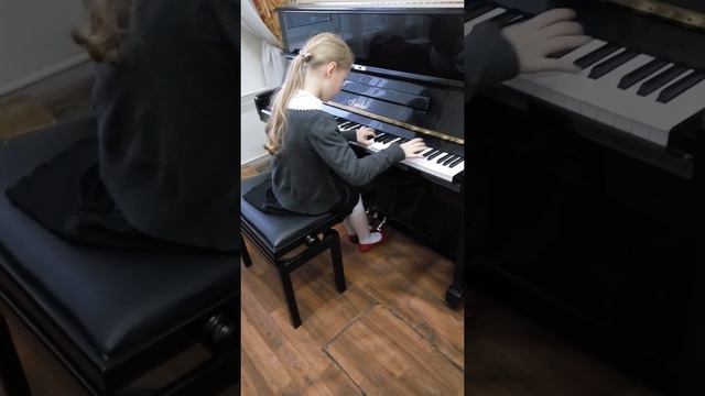 Чайковский Песня жаворонка. Юля смотреть онлайн
