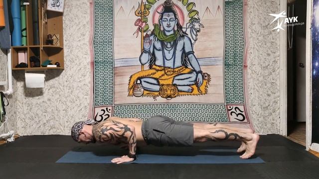 Лоласана (практика йоги в Калуге) смотреть онлайн