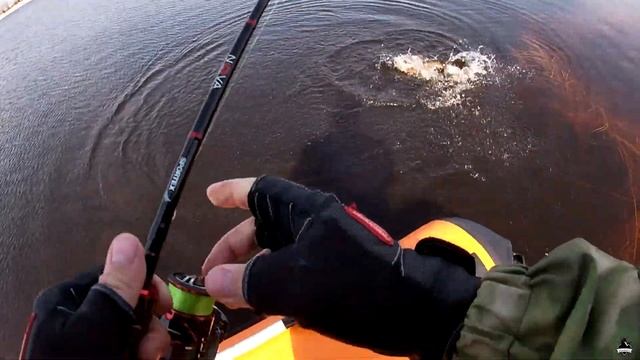 Распаковка и обзор лодки RiverBoats 350 НДНД. Рыбалка с лодки. смотреть онлайн