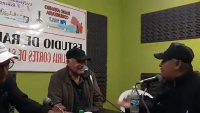 Bloque Especial, junto a Emilio González Larrea. 4-5-2022. 📻🎶🙂👍🏻👏🏼🙋🏻♂️ смотреть онлайн