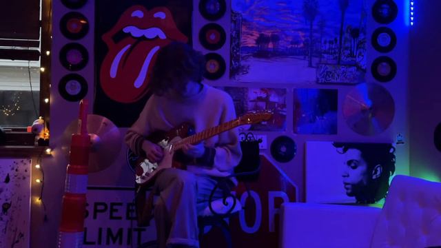 Solo [Studio Version] смотреть онлайн