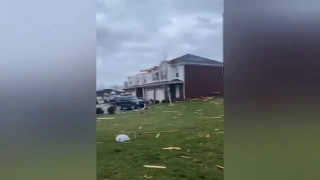 ?Worst tornado storm in 130 years destroys homes in Kentucky, USA ?? December 11 2021 смотреть онлайн