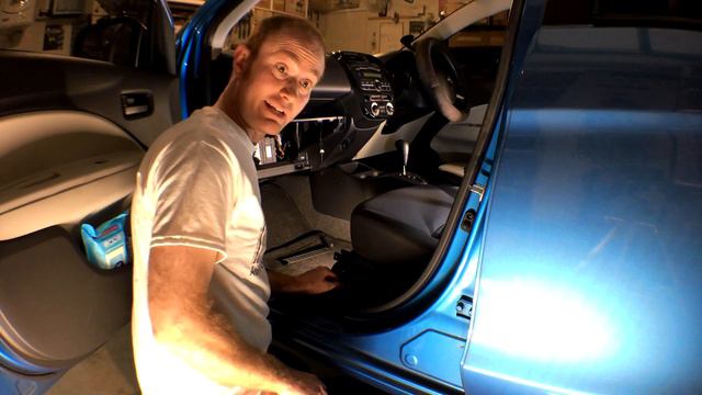 Replacing a Cabin Pollen Filter - 2013 Mitsubishi Mirage смотреть онлайн