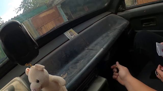 ВЫКОСИЛА ТРАВУ В ПАЛИСАДНИКЕ / ЖИЗНЬ В ДЕРЕВНЕ смотреть онлайн