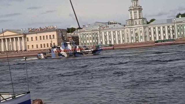 САНКТ-ПЕТЕРБУРГ Генеральная репетиция по поводу празднования Дня ВОЕННОГО МОРСКОГО ФЛОТА. смотреть онлайн
