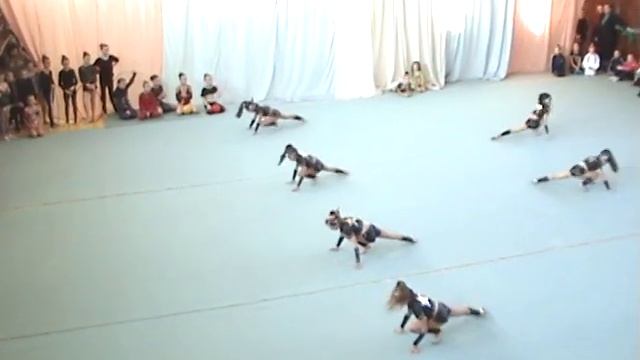 Художественная гимнастика. Маленькие рокеры. смотреть онлайн