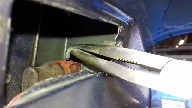 Peugeot 306 SW | Замена наружной ручки открывания двери смотреть онлайн