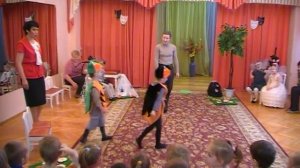 «Как муравьишка домой спешил» спектакль группы №3 детский сад №675 03.04.14.