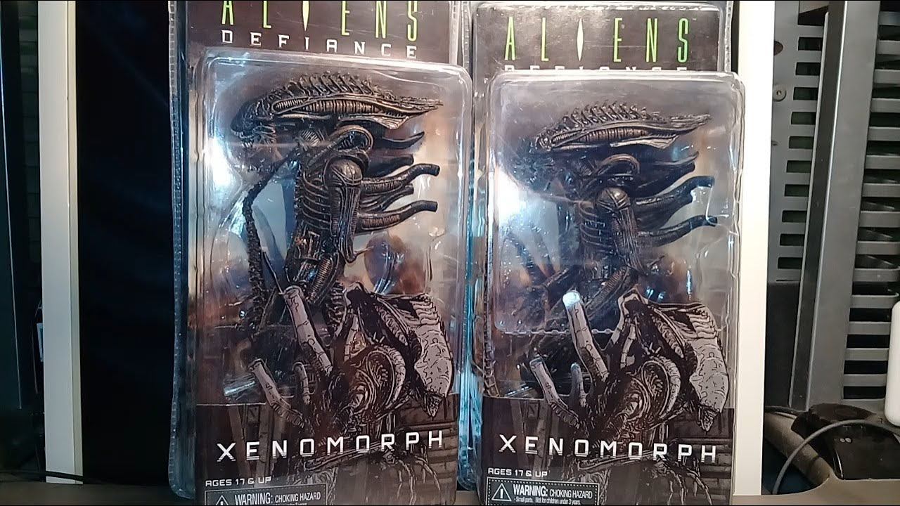 Comparison! Neca 2017 Xenomorph (Aliens Defiance) (Original Vs Bootleg)!