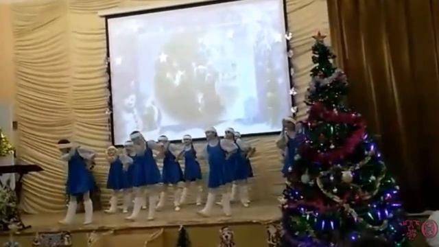 НОВОГОДНЕЕ ВЫСТУПЛЕНИЕ, АНСАМБЛЬ ЛЮБАВА ТАНЕЦ ВАЛЕНКИ смотреть онлайн