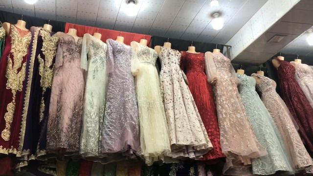 Materiallar Dukoni. Oqshom Kuylaklari. Samarqand Matolari. Urgut Bozori.