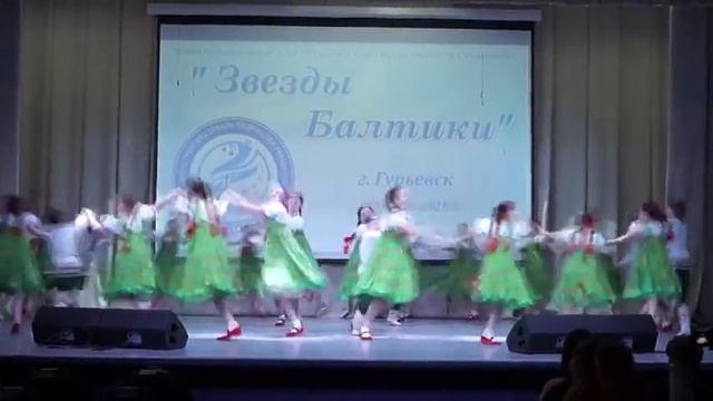 Русский народный стилизованный танец "Во кузнице" смотреть онлайн