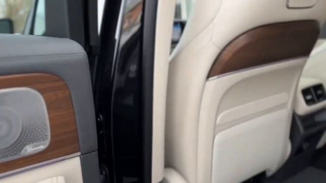 Mercedes-Benz GLE 400d смотреть онлайн