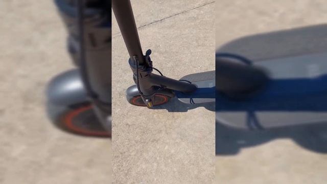 Что делать если скрипит Электросамокат. Устранения скрипения руля. смотреть онлайн