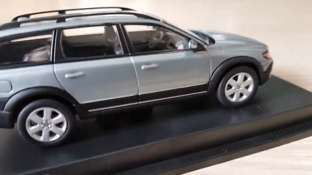 Miniatura Volvo XC70 2008 Motorart 1:43 смотреть онлайн