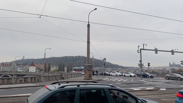 Прага ?? , Чехия , Танцующий дом смотреть онлайн