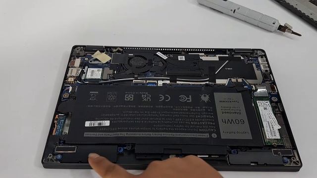 Khám Phá nội thất Dell Latitude 5289 2in1 10trxxx | Chi tiết chân thực, Laptop Văn Phòng gọn nhỏ nh смотреть онлайн