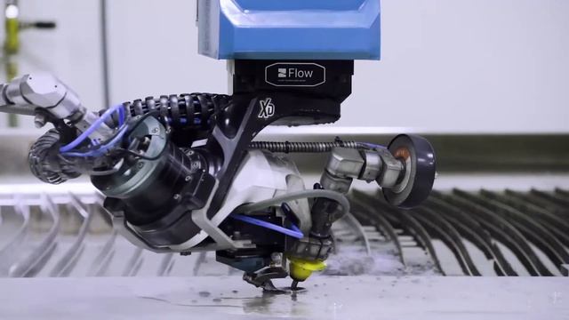 Станок гидроабразивной резки Flow Mach 500 смотреть онлайн