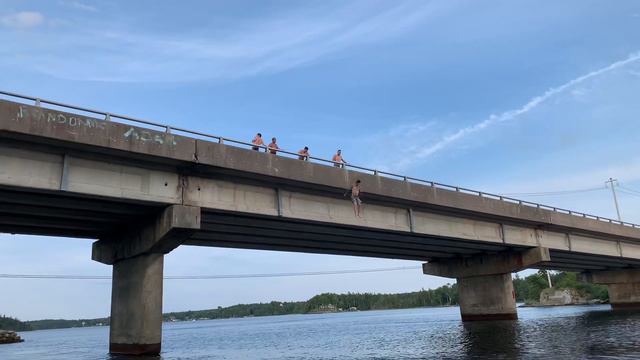 Cape Breton Jump Albert Bridge смотреть онлайн