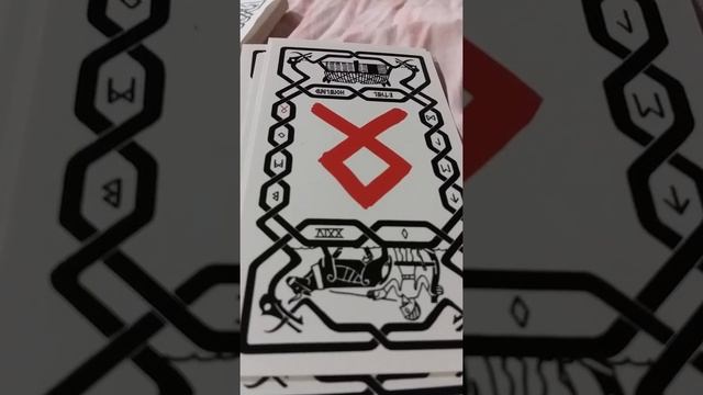 Playing Rune Magic Cards by Donald Tyson смотреть онлайн