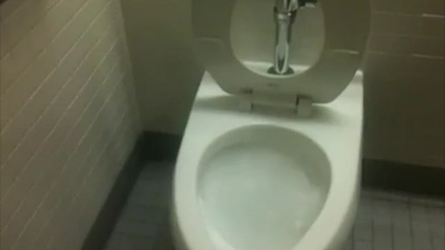 Буря в унитазе смотреть онлайн