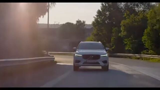 Volvo XC 40 2018 модельного года смотреть онлайн