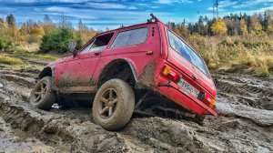 Псих на Ниве сошел с ума! Устроили гряземес. Часть 1 - Колеи по колено!