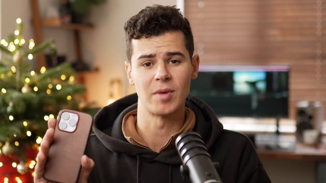 Pixel 7 vs. iPhone 14 Pro // Camera Battle! смотреть онлайн