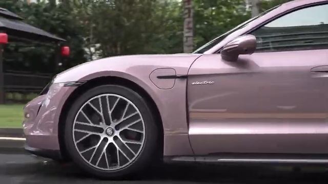 Dreamy pink Porsche Taycan❤️| @newsforcar смотреть онлайн