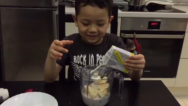 Молочно-Фруктовый Коктейль смотреть онлайн