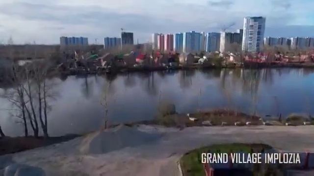 ?ВЫГОДНЕЕ КВАРТИРЫ В НОВОСТРОЙКЕ! Таунхаус в коттеджном поселке GRAND VILLAGE IMPLOZIA смотреть онлайн