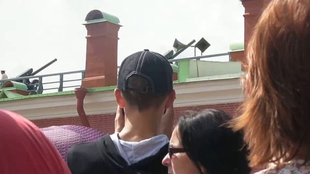 Полдень в Санкт-Петербурге