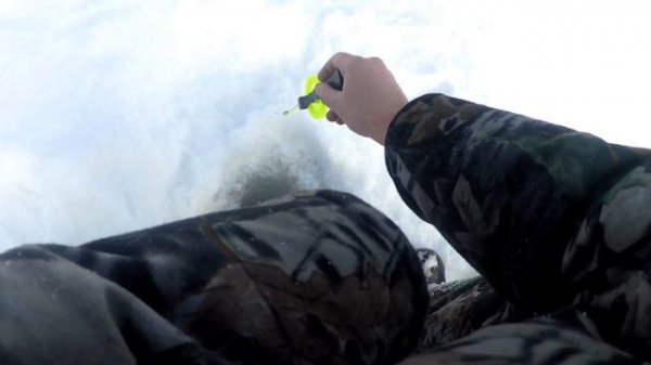 "Поиск окуня" -Трудовая рыбалка в середине февраля.